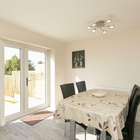 Bright Modern Home Near Snowdonia And Llandudno Лланфэрфечейн Экстерьер фото